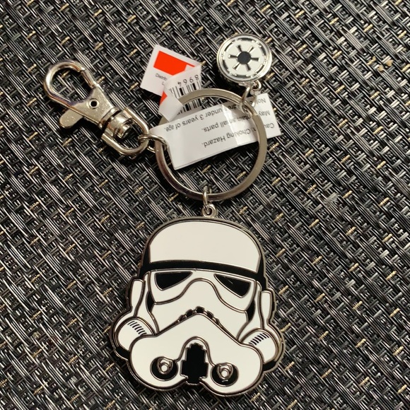 Disney Stormtrooper Chain  Keychain - Picture 2 of 3